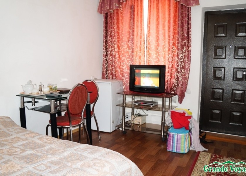 1541055833_roomtv-1-1