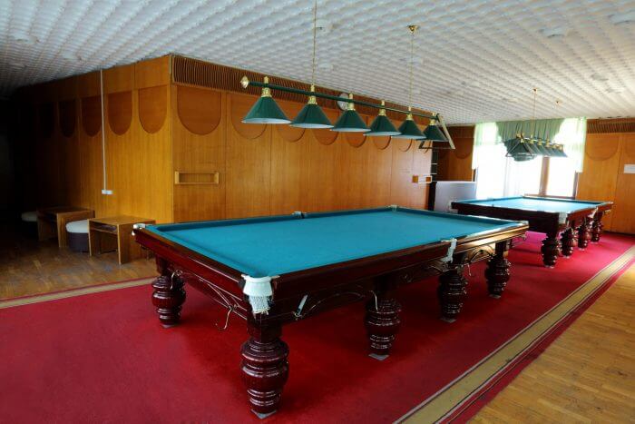 avrora-bilyard-1-700x467-1