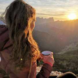 Термос с напитками: тепло и забота в каждой чашке